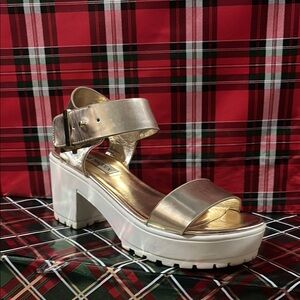 Steve Madden Gold and White Platform Shoes